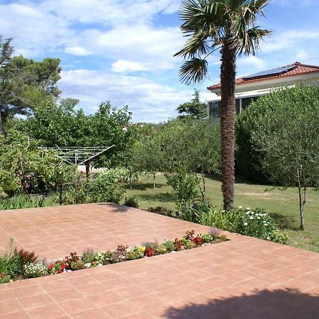 Apartments Dubravka Krk Town Exterior foto