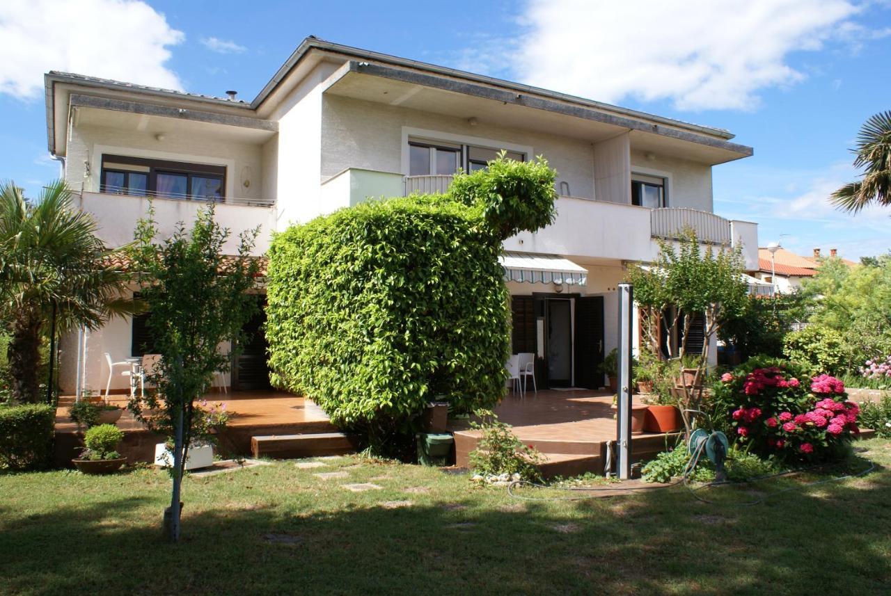 Apartments Dubravka Krk Town Exterior foto