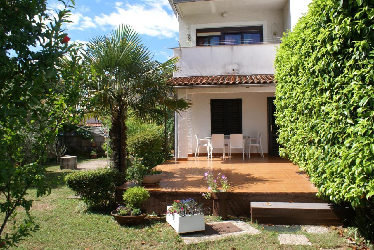 Apartments Dubravka Krk Town Exterior foto